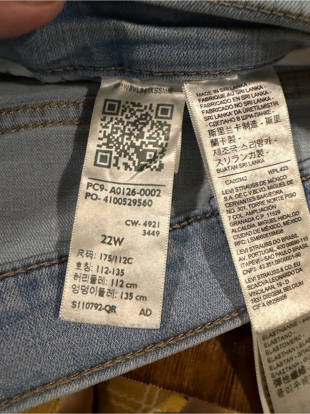 Levi’s 311 Shaping Skinny Capri Jeans Light Wash Plus Size 22W Stretch - Picture 5 of 10